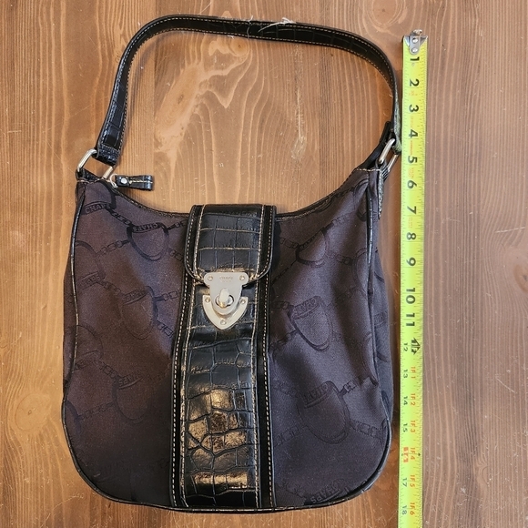 Chaps Black Shoulder Carry Zip Purse Bag With Double Mirror And Holders - Picture 15 of 16